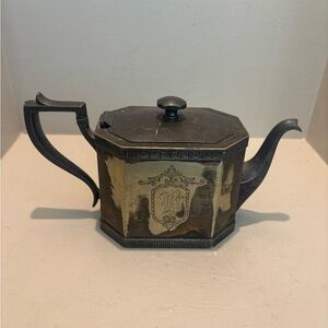 Vintage Silver Plated English Breakfast Tea Pot engraved w/Lid Monogram shield